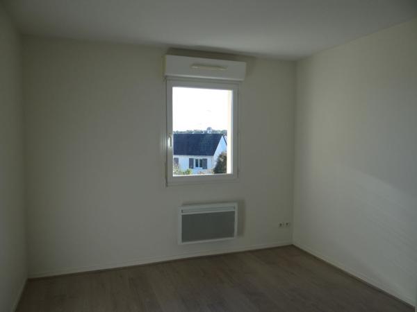 PAVILLON F4  LUMINEUX - AU CALME DANS RESIDENCE SECURISEE AVEC GARDIEN