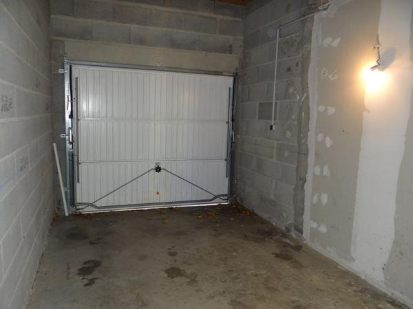 PAVILLON F4  LUMINEUX - AU CALME DANS RESIDENCE SECURISEE AVEC GARDIEN