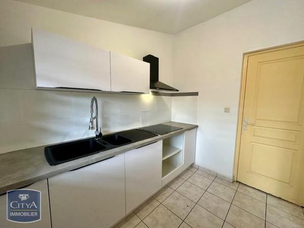 Appartement à louer 2 pièces 50.33m² Saint-Paul (97434)