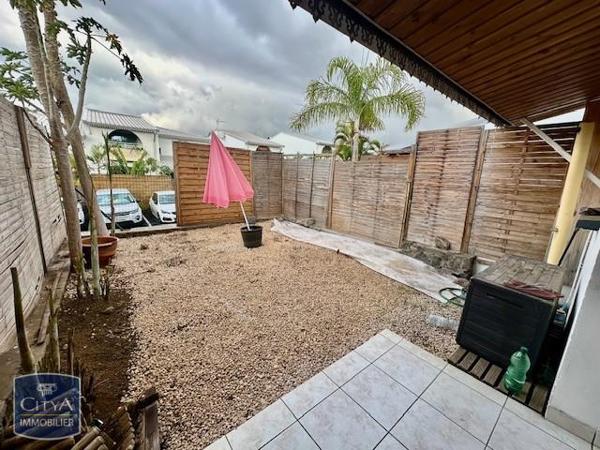 Appartement à louer 2 pièces 50.33m² Saint-Paul (97434)