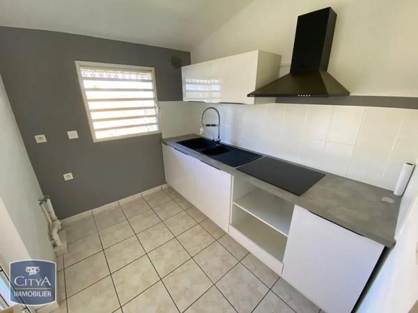 Appartement à louer 2 pièces 50.33m² Saint-Paul (97434)