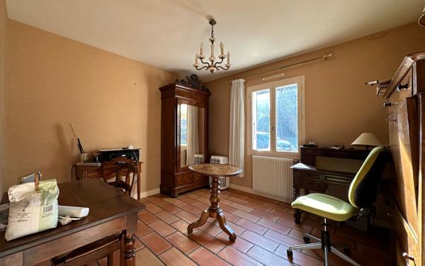 Maison à vendre    6 pièces •  Joyeuse