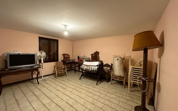 Maison à vendre    6 pièces •  Joyeuse