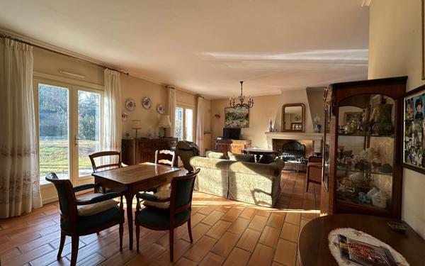 Maison à vendre    6 pièces •  Joyeuse