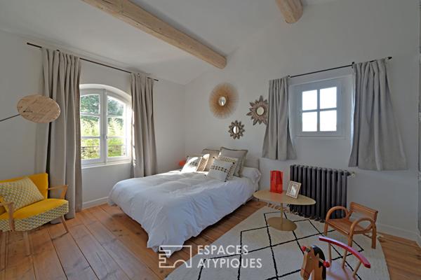 Bastide de charme avec piscine et dépendance