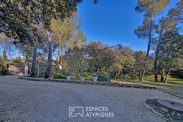 Bastide de charme avec piscine et dépendance