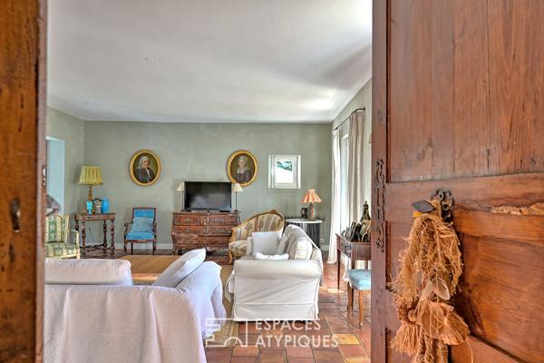 Bastide de charme avec piscine et dépendance