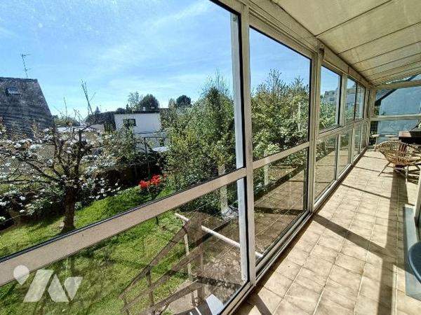 NOUVAUTE - SEULEMENT CHEZ TRENTE CINQ NOTAIRES - Dans une rue calme du quartier Beausoleil - ce...