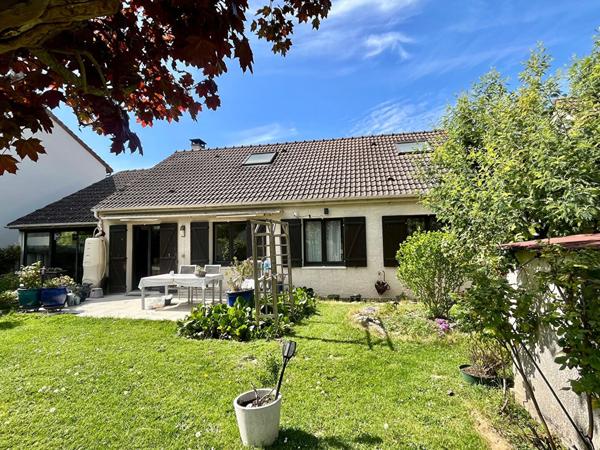 Maison à vendre sur la commune de L'Isle Adam - environ 130m², 4 chambres