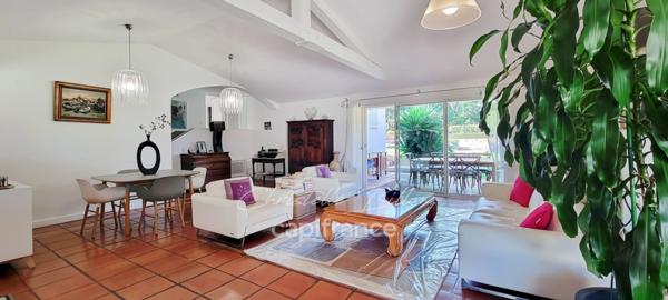 Dpt Corse (20), à vendre PORTO VECCHIO maison P6 de 215 m² - Terrain de 2 085,00 m²