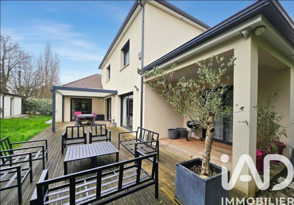 Maison à vendre 7 pièces 196 m² Magny-le-Hongre