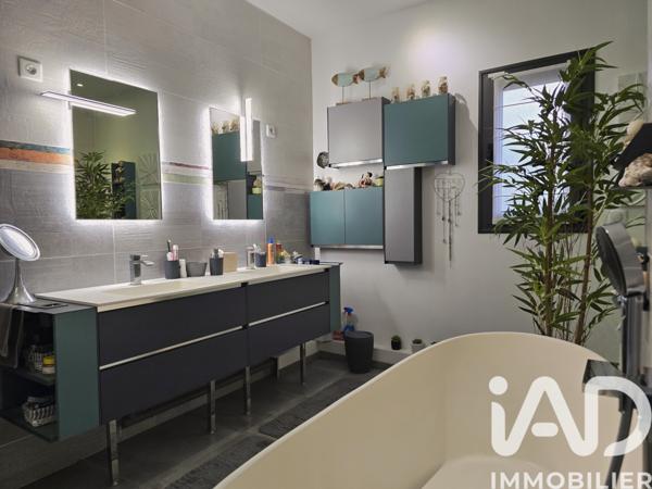 Maison à vendre 7 pièces 196 m² Magny-le-Hongre