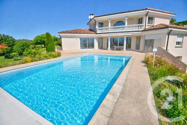 Maison à vendre  12 pièces - 244 m 2   GENISSIEUX  - 26