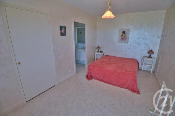 Maison à vendre  12 pièces - 244 m 2   GENISSIEUX  - 26