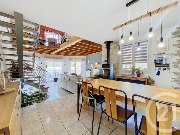Maison à vendre  5 pièces - 158,16 m 2   BAINS  - 43