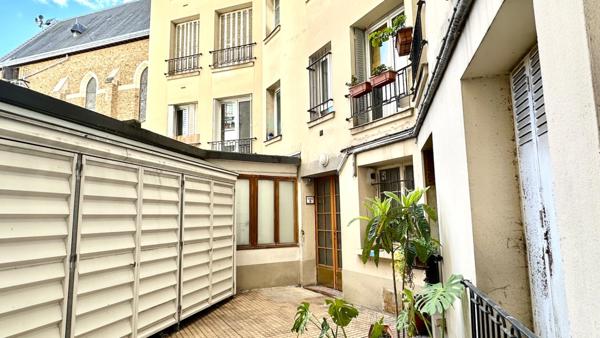 Appartement 2 pièces rue Championnet à rénover