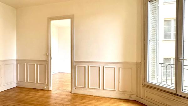 Appartement 2 pièces rue Championnet à rénover