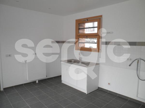 Location 4 Pieces 121 91100 Corbeil Essonnes 67 0073 06 0001