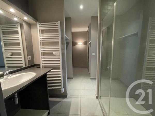 Appartement F4 à vendre  3 pièces - 105,69 m 2   BRIVE LA GAILLARDE  - 19