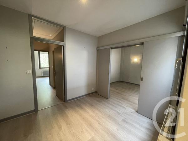 Appartement F4 à vendre  3 pièces - 105,69 m 2   BRIVE LA GAILLARDE  - 19