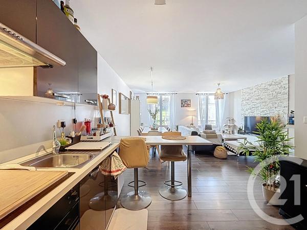 Appartement F3 à vendre  3 pièces - 66,35 m 2   LE PUY EN VELAY  - 43