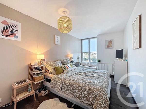 Appartement F3 à vendre  3 pièces - 66,35 m 2   LE PUY EN VELAY  - 43
