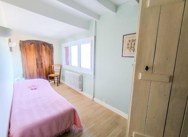Maison 9 pièces avec piscine