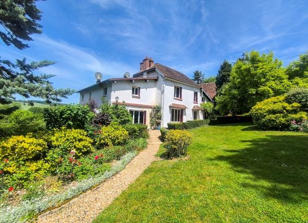 Maison 9 pièces avec piscine