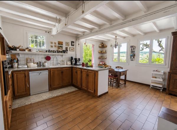 Maison 9 pièces avec piscine
