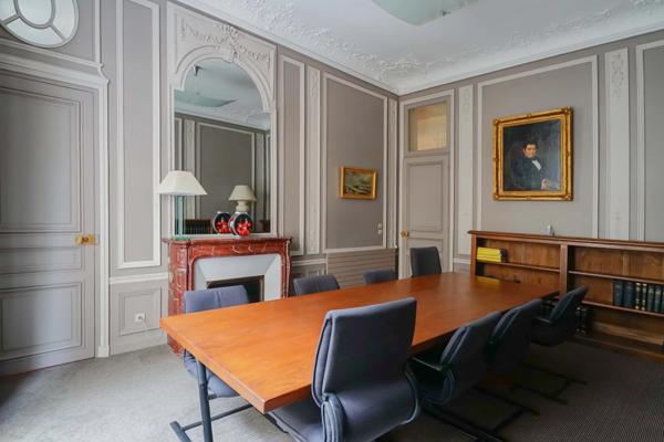 Appartement Paris 16e - IENA / PLACE DES ETATS-UNIS