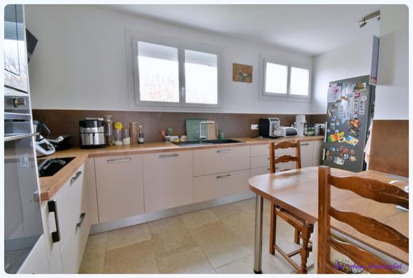 NAVARRENX - MAISON RENOVEE - PLAIN-PIED - 98 M² HABITABLE