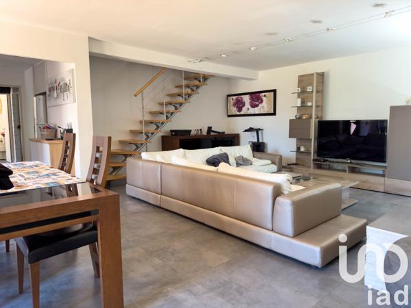 Maison à vendre 6 pièces 160 m² Domazan