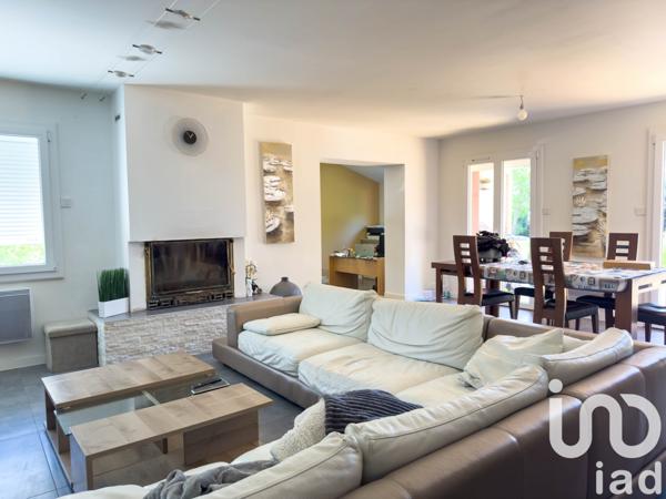 Maison à vendre 6 pièces 160 m² Domazan