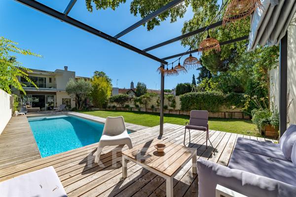 Villa contemporaine en plein coeur de ville