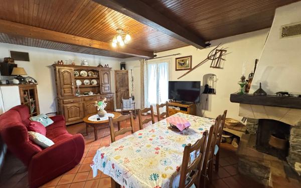 Maison à vendre    4 pièces • 76,80 m2 Vitrolles