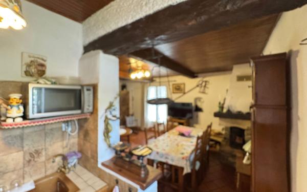 Maison à vendre    4 pièces • 76,80 m2 Vitrolles