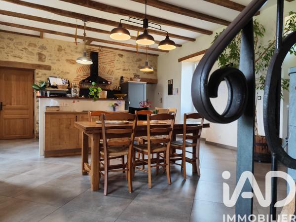 Maison à vendre 8 pièces 180 m² Clessé