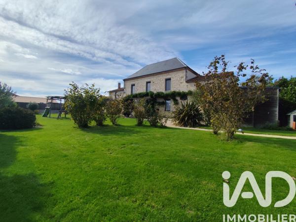 Maison à vendre 8 pièces 180 m² Clessé