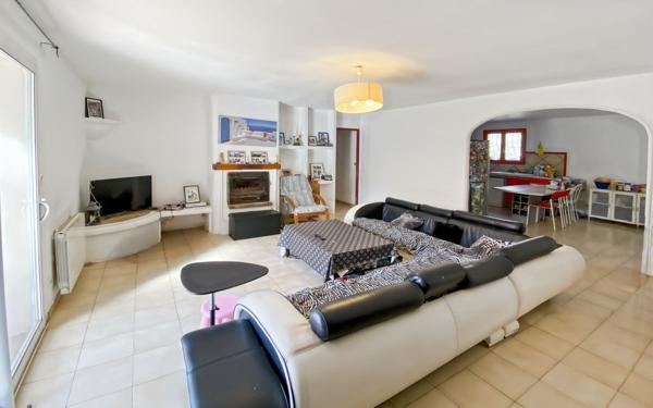 Maison à vendre    5 pièces • 114 m2 Aubagne