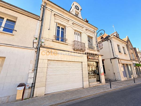 Vente
                ImmeubleBlere (37150)
