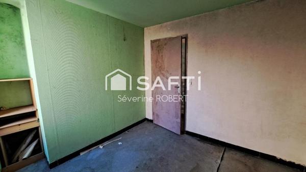 MAISON DE VILLE A RENOVER