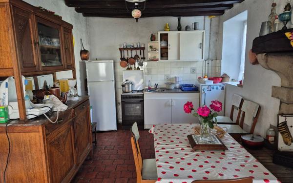 Maison à vendre    2 pièces •  Châteauneuf-Val-de-Bargis