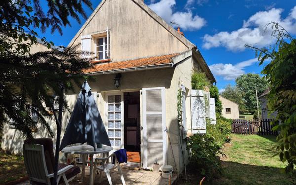 Maison à vendre    2 pièces •  Châteauneuf-Val-de-Bargis