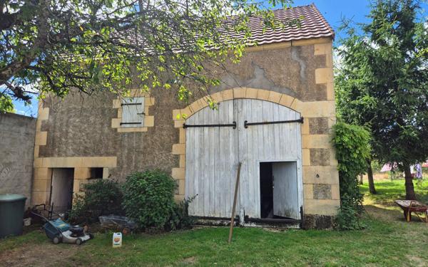 Maison à vendre    2 pièces •  Châteauneuf-Val-de-Bargis