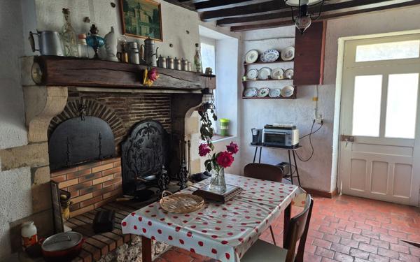 Maison à vendre    2 pièces •  Châteauneuf-Val-de-Bargis