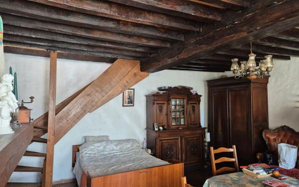 Maison à vendre    2 pièces •  Châteauneuf-Val-de-Bargis