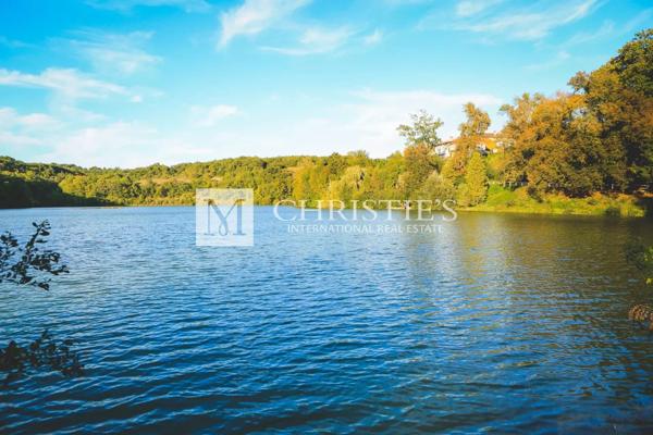 ANGOULEME – MAGNIFIQUE PROPRIETE DANS UN CADRE UNIQUE