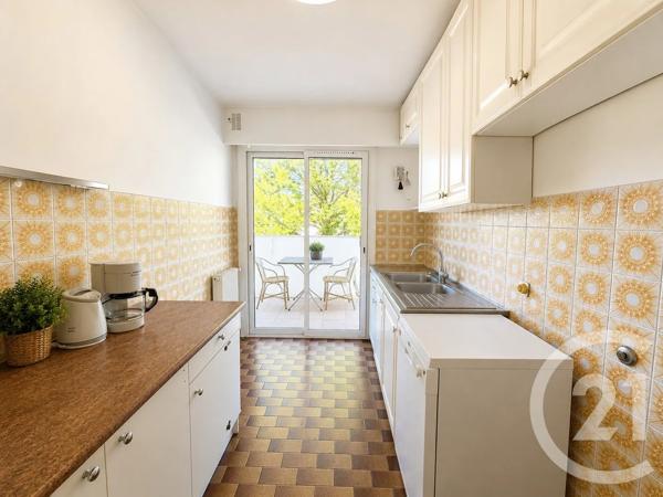 Appartement F3 à vendre  3 pièces - 71,13 m 2   LE CANNET  - 06