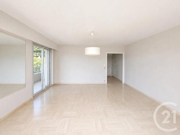 Appartement F3 à vendre  3 pièces - 71,13 m 2   LE CANNET  - 06