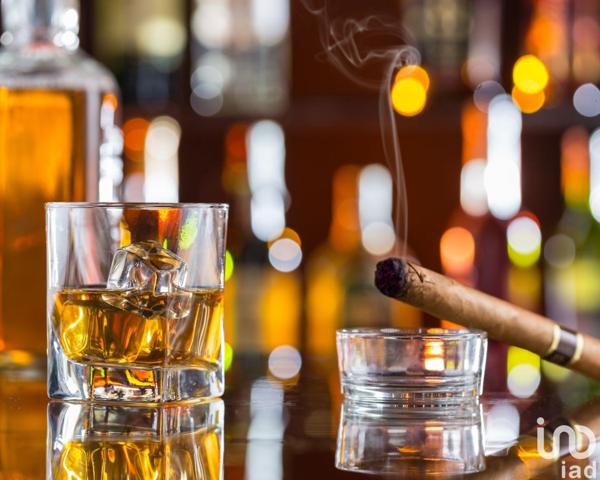 Bar-tabac à vendre 80 m² Étrépagny